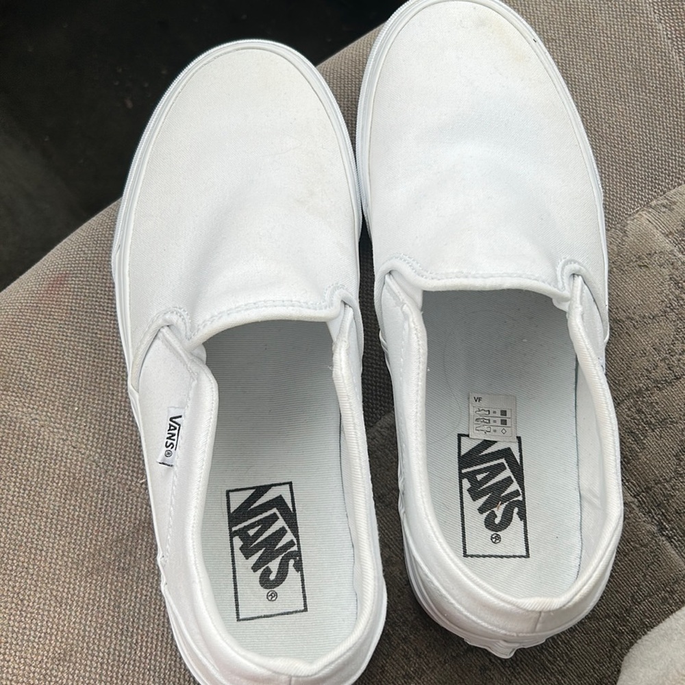 Women’s classic Van’s slip on’s